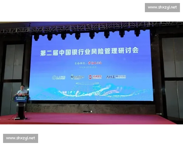 以IR与负收益为中心的多维对比分析及风险结构再审视